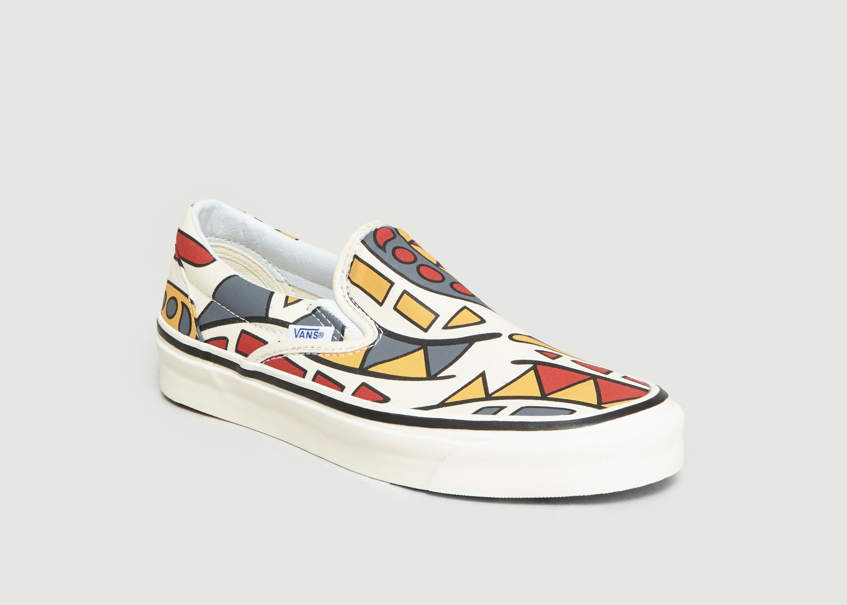 vans canvas slip on