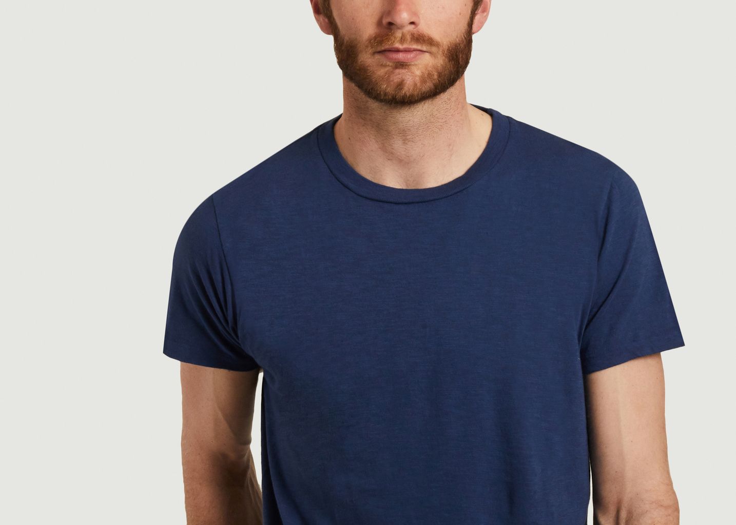 Gerolltes normales T-Shirt - Velva Sheen