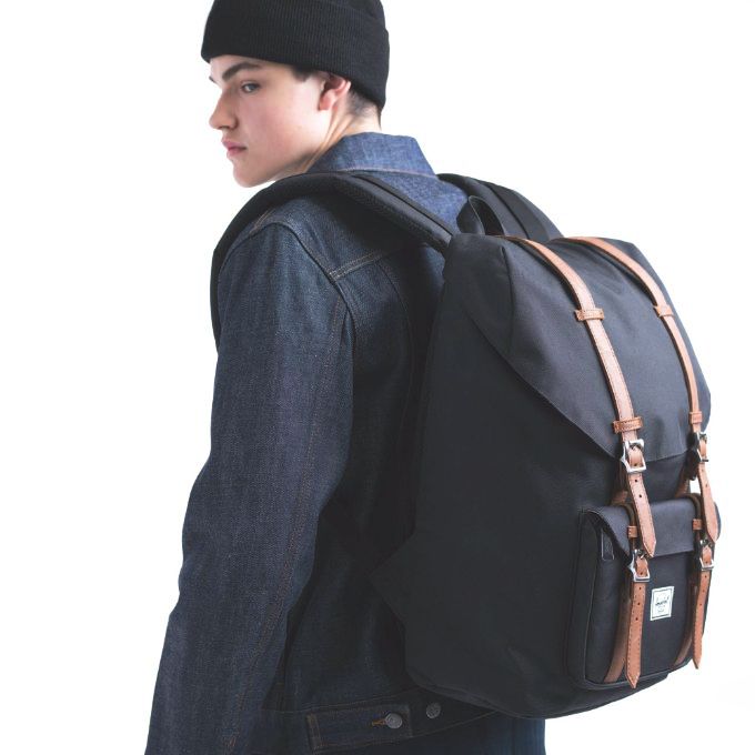 HERSCHEL SUPPLY STUDIO